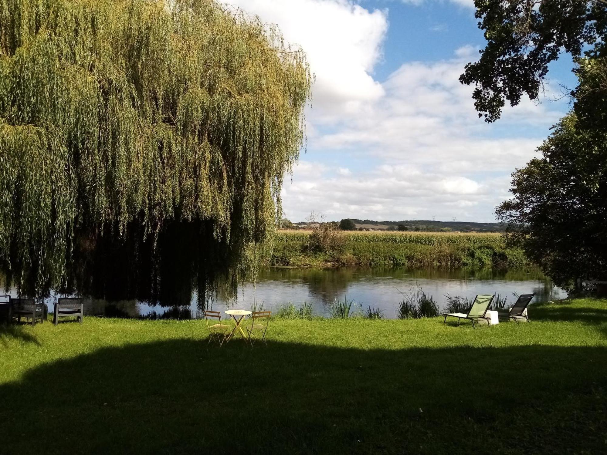 Havre De Paix Au Bords De L'Eure - Divers Hebergements Garennes-sur-Eure Zewnętrze zdjęcie